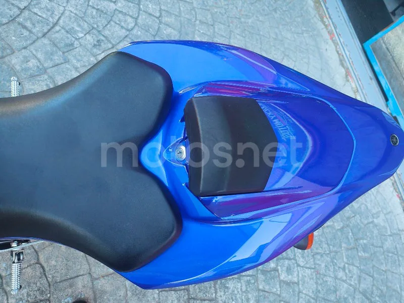 Yamaha YZF-R1 - Vista 19