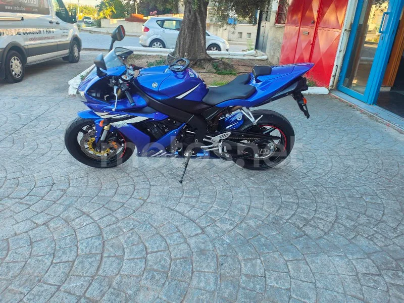 Yamaha YZF-R1 - Vista 5