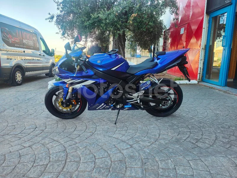 Yamaha YZF-R1 - Vista 6
