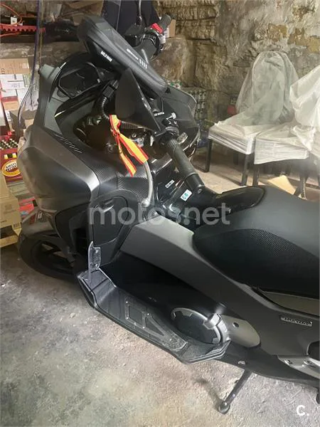 Honda Integra 750 S - Vista 10