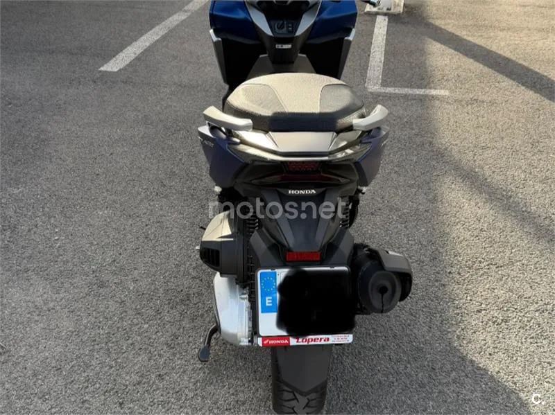 Honda Forza 350 - Vista 4