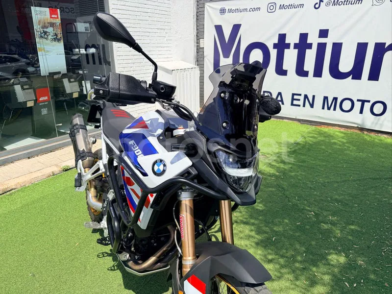 BMW F 900 GS - Vista 3