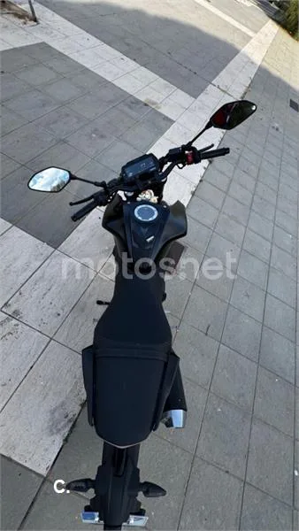 Yamaha MT-125 - Vista 6