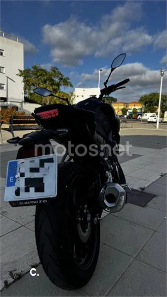 Yamaha MT-125 - Vista 7