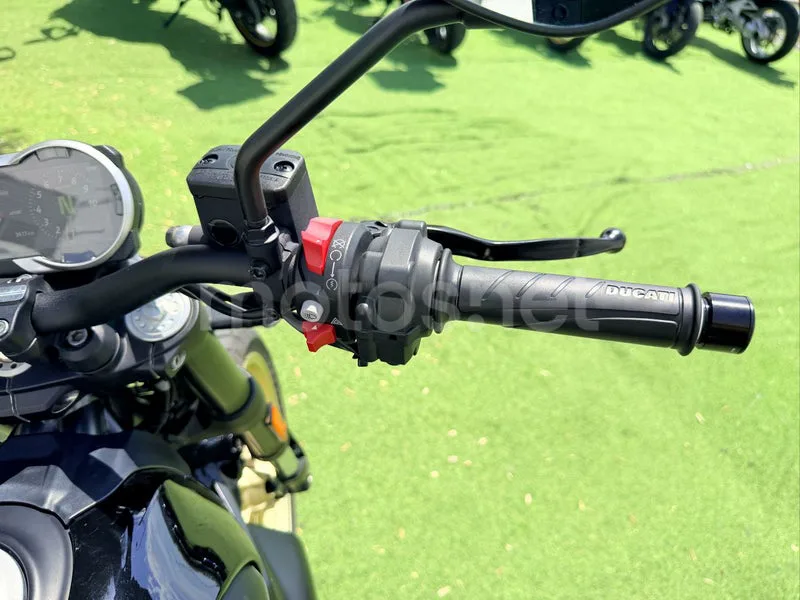 Ducati Scrambler - Vista 13