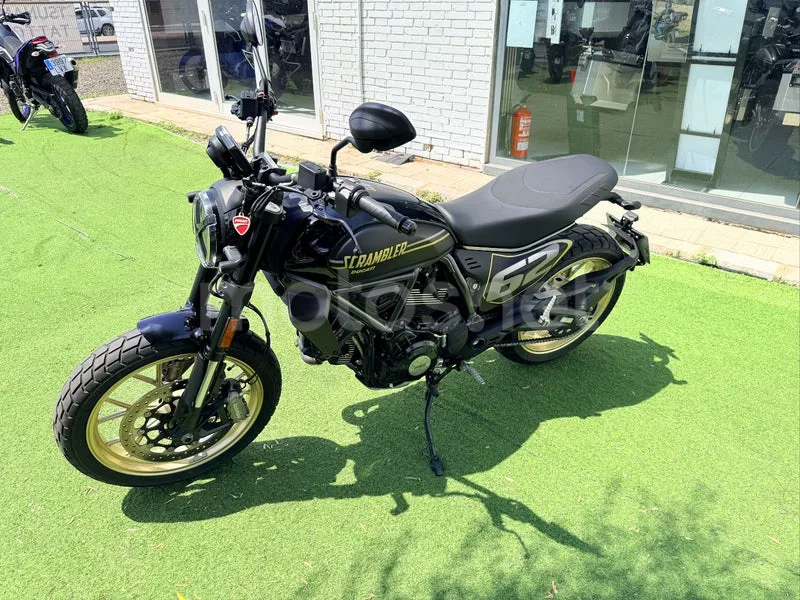 Ducati Scrambler - Vista 15