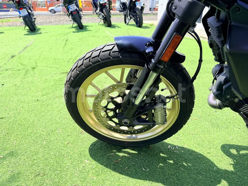 Ducati Scrambler - Vista 16