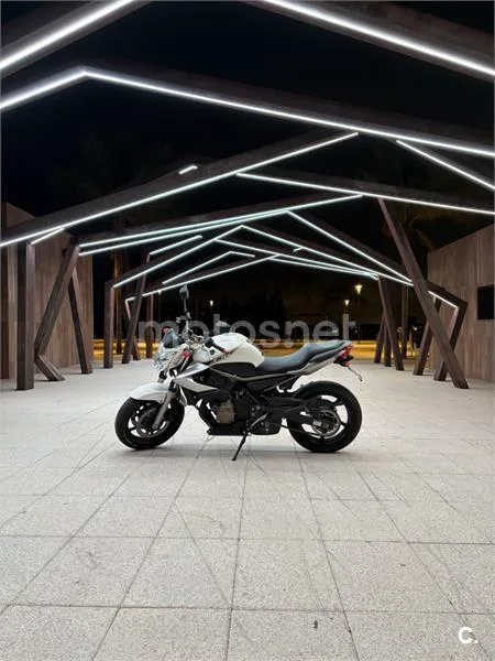 Yamaha XJ6 Diversion N 4000 € 2011 Valencia - 2
