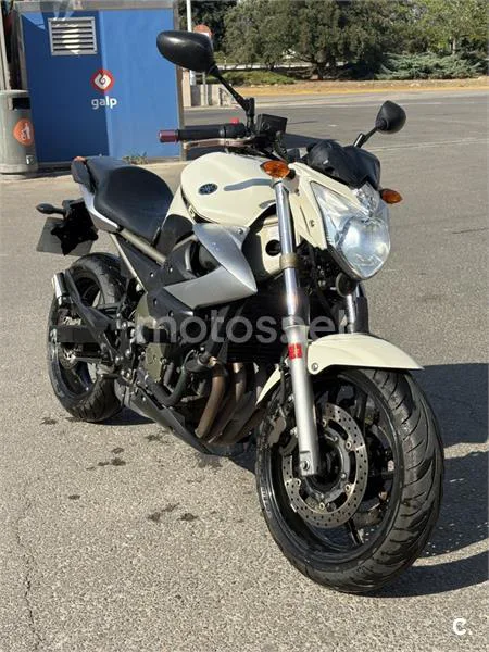 Yamaha XJ6 Diversion N - Vista 4