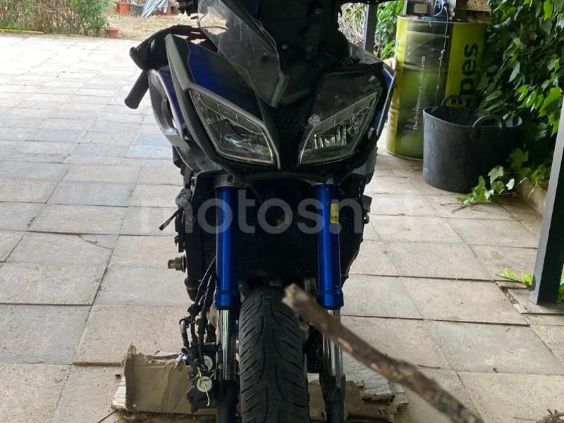 Yamaha MT-09 Tracer - Vista 6
