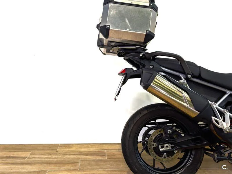 Triumph Tiger 900 - Vista 3