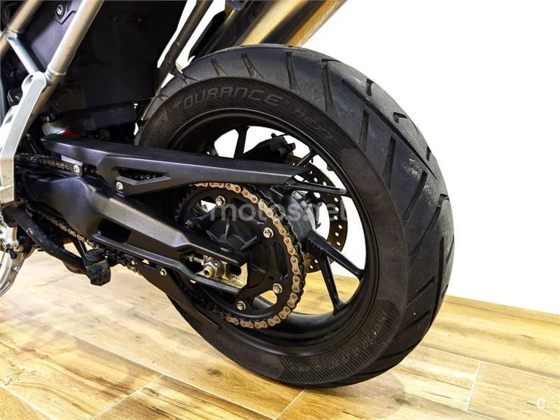 Triumph Tiger 900 - Vista 10