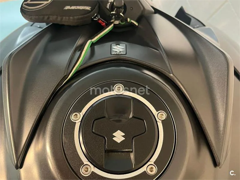 Suzuki GSX-S750 - Vista 7