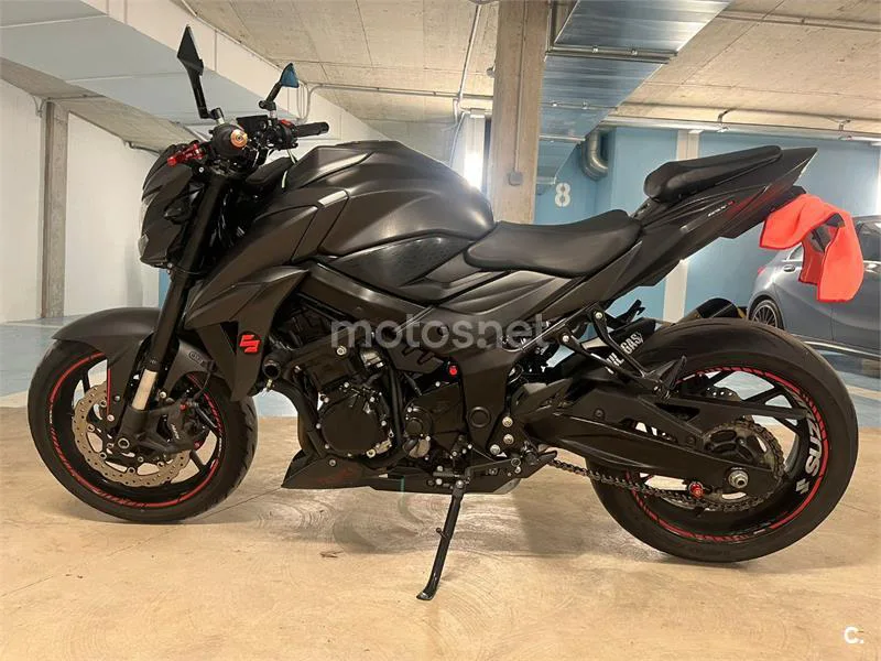 Suzuki GSX-S750 - Vista 10