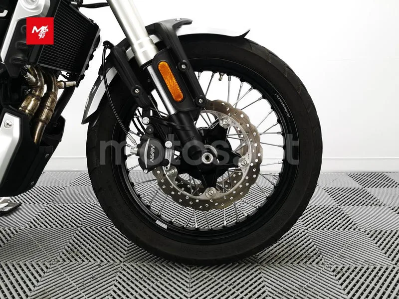 Voge 525ACX - Vista 12