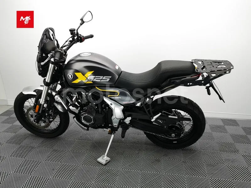 Voge 525ACX - Vista 16