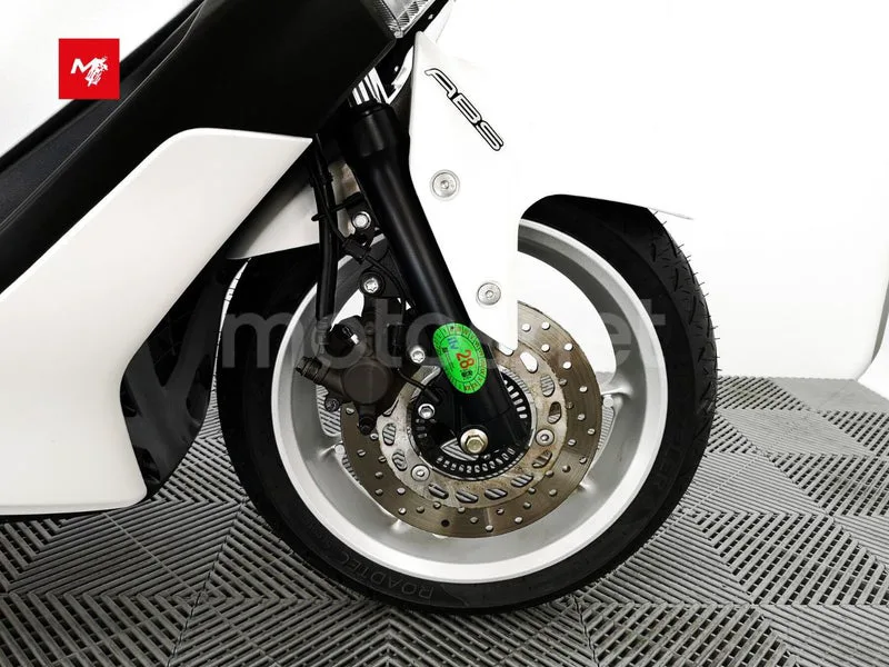 Yamaha NMAX - Vista 12