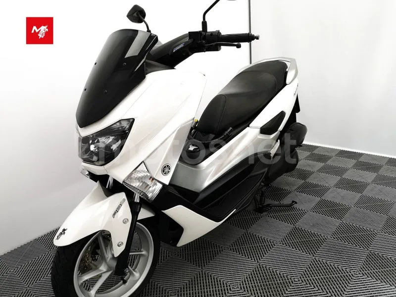 Yamaha NMAX - Vista 17