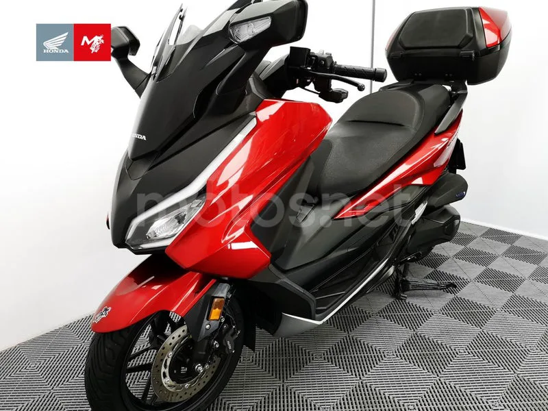 Honda Forza 350 - Vista 17