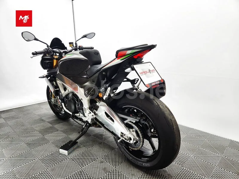 Aprilia Tuono V4 1100 Factory - Vista 16