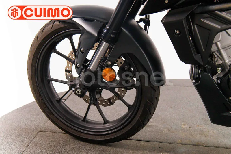 Honda CB125R - Vista 22