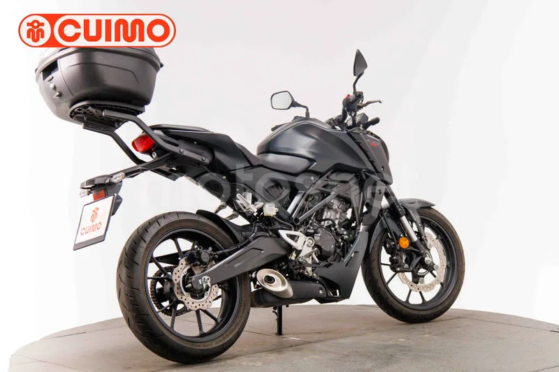 Honda CB125R - Vista 4