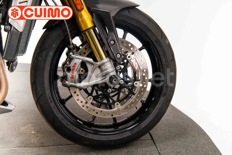 Triumph Speed Triple - Vista 14
