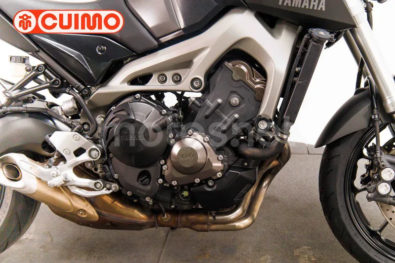 Yamaha MT-09 - Vista 13
