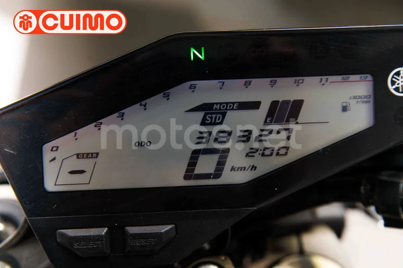 Yamaha MT-09 - Vista 24