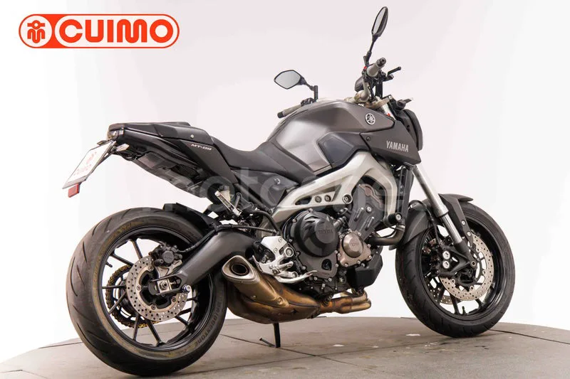 Yamaha MT-09 - Vista 4