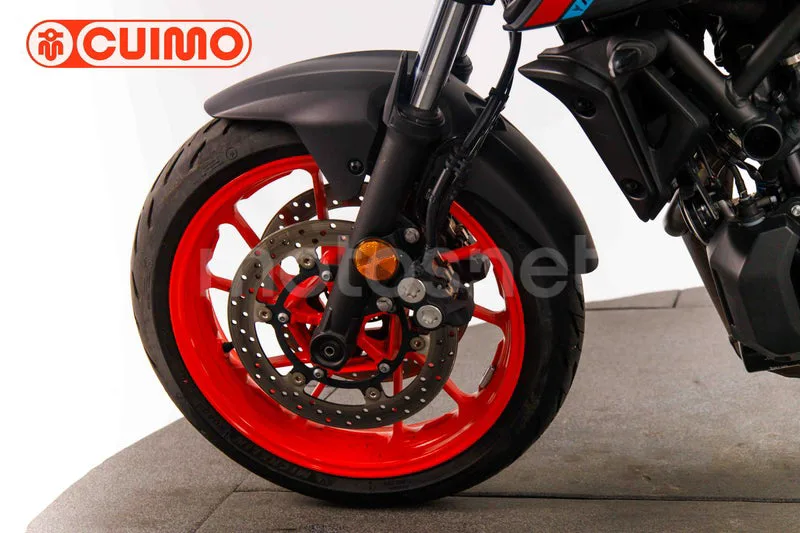 Yamaha MT-07 - Vista 21