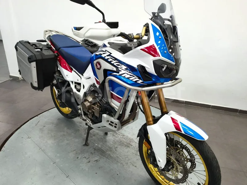 Honda CRF1000L Africa Twin - Vista 13