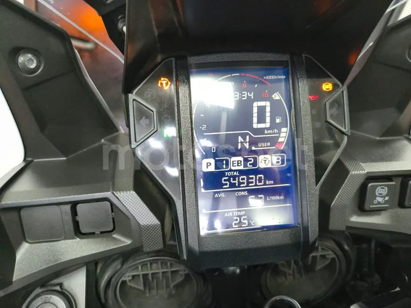 Honda CRF1000L Africa Twin - Vista 15