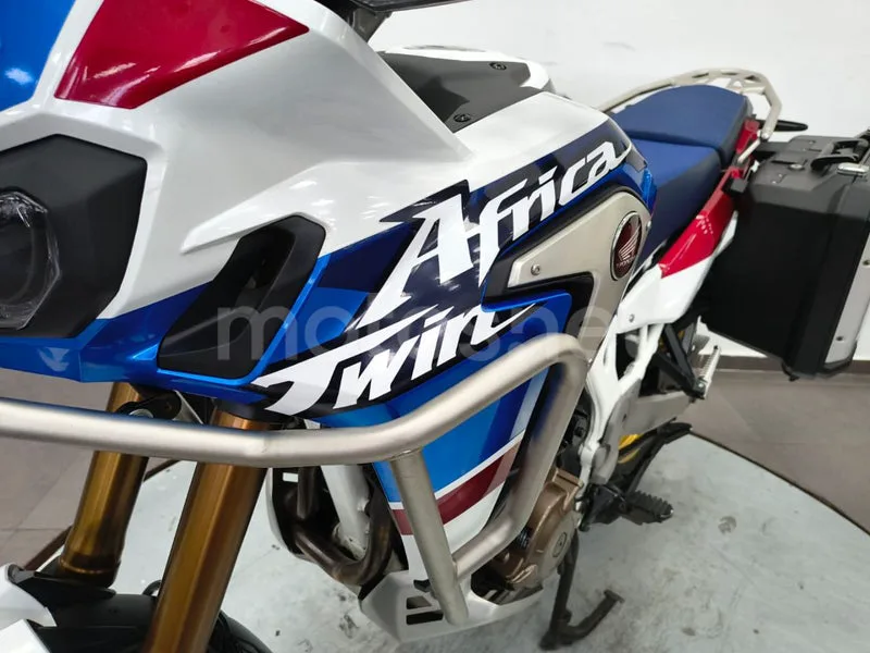 Honda CRF1000L Africa Twin - Vista 17