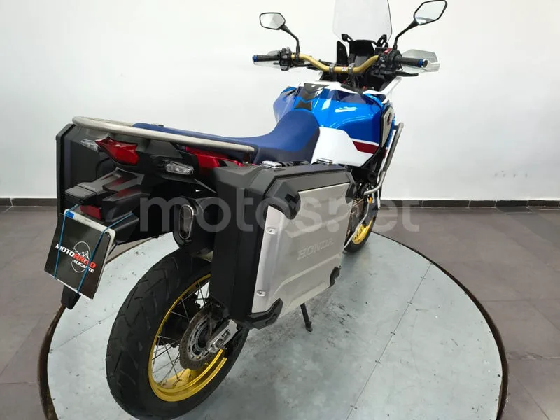 Honda CRF1000L Africa Twin - Vista 3