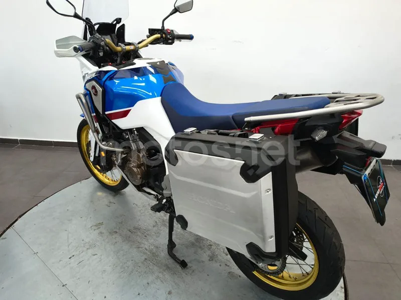 Honda CRF1000L Africa Twin - Vista 5