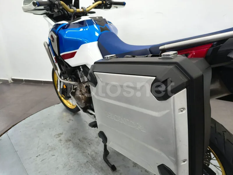 Honda CRF1000L Africa Twin - Vista 9