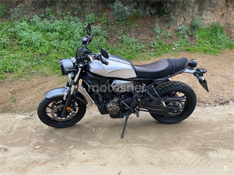 Yamaha XSR700 - Vista 5