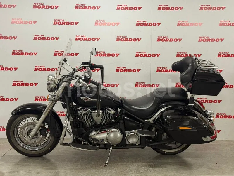 Kawasaki VN900 Custom - Vista 6