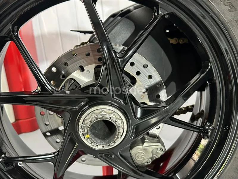 Ducati Panigale V2 - Vista 13