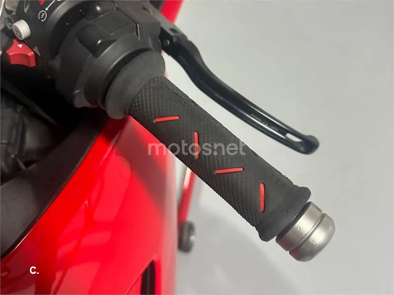 Ducati Panigale V2 - Vista 15