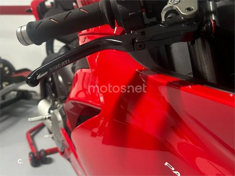 Ducati Panigale V2 - Vista 18