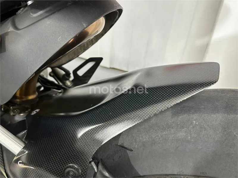 Ducati Panigale V2 - Vista 10