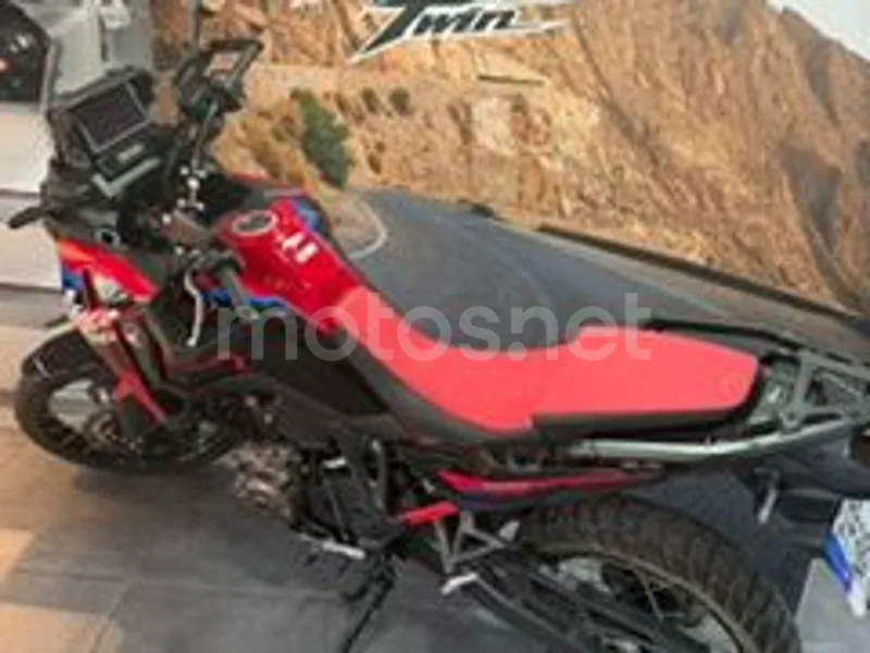 Honda CRF1100L Africa Twin - Vista 8