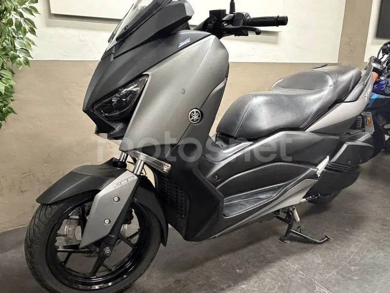 Yamaha XMAX 300 - Vista 5
