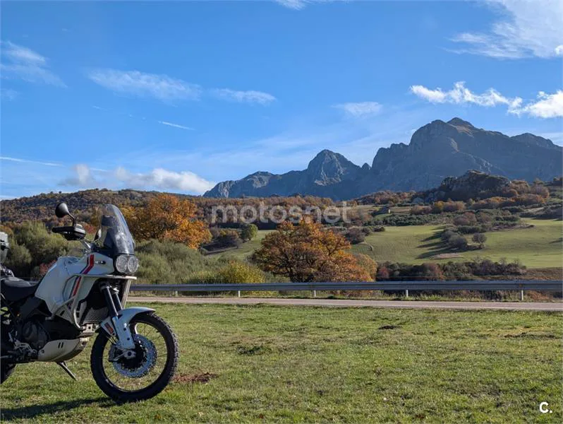 Ducati DesertX - Vista 7
