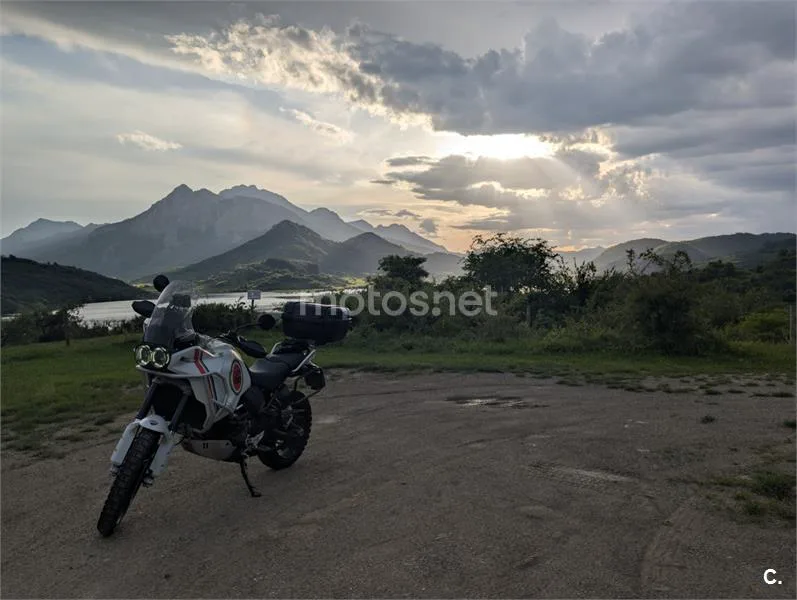 Ducati DesertX - Vista 10