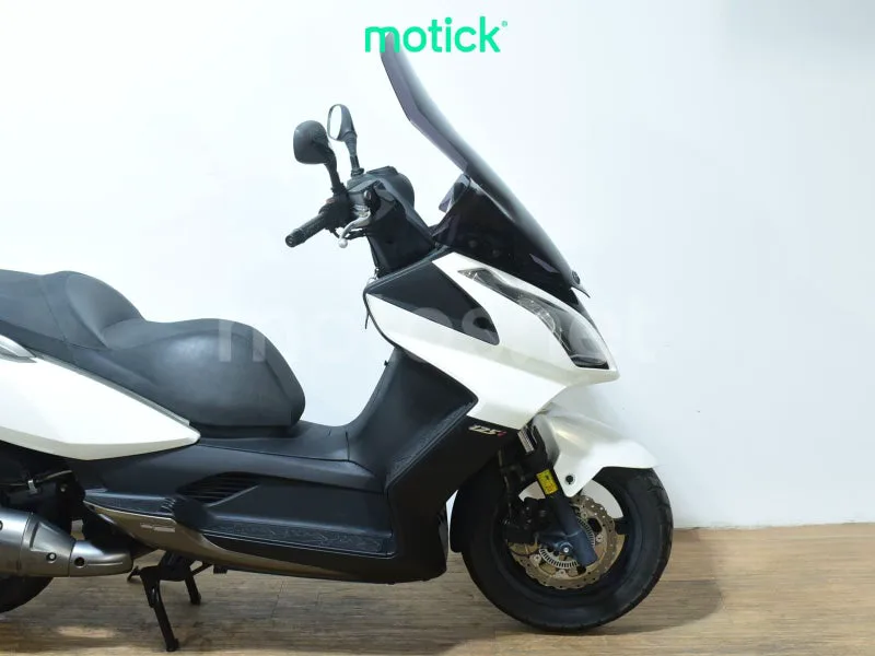 Kymco Super Dink 125 - Vista 4