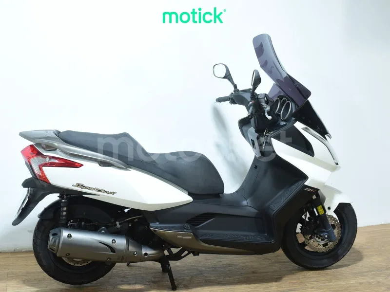 Kymco Super Dink 125 - Vista 10