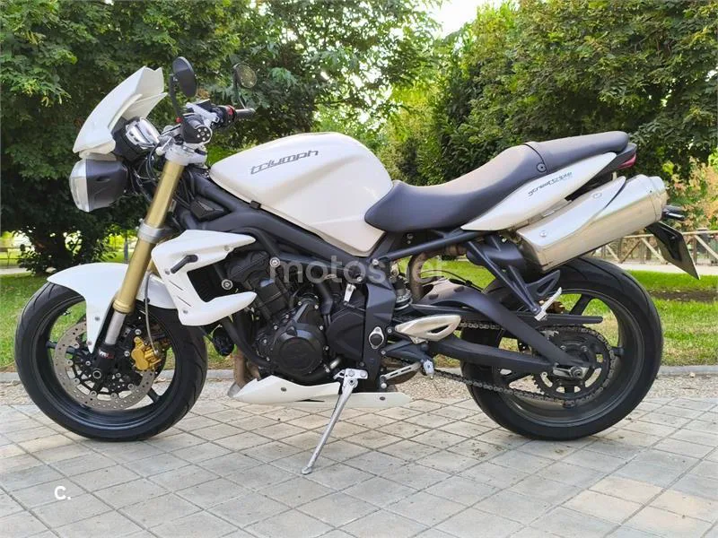 Triumph Street Triple 4700 € 2012 Granada - 1